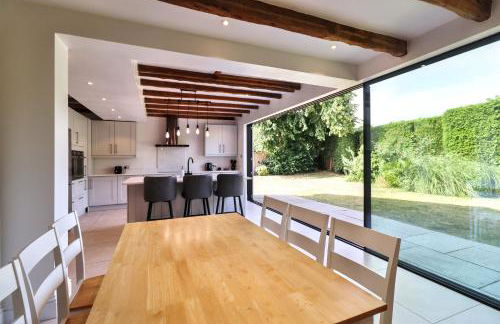 Beautiful arts and crafts home - Photo 4