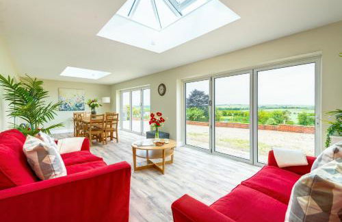 Croft House Sleeps 14 ꕤ Country Views nr Salisbury - Foto 4