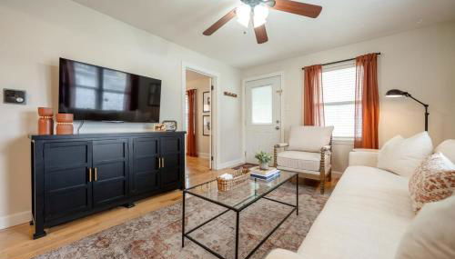 Family Neighborhood - Full Yard - Parking - Foto 2