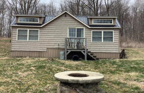 Lakeside Tiny Cozy Retreat - Photo 1