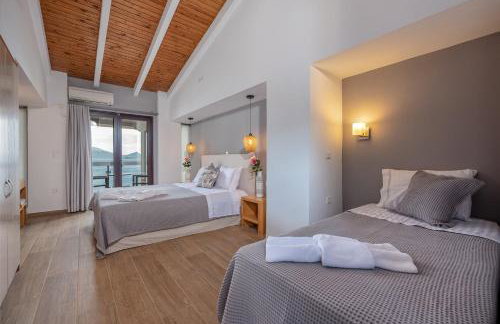 Trizonia Bay Hotel - Photo 22