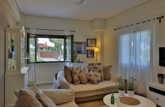 Olives and Vines all Season Villa - Photo 16