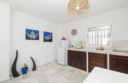 Preciosa Casa con Jardin y Piscina Privada en el Puerto de santaMaria - Photo 23
