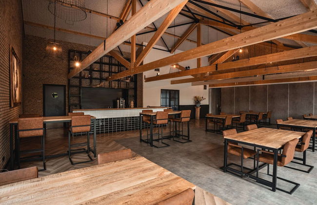 Large Countryside Group Stay - Photo 15