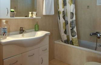 Gaia cottage with garden - Photo 12