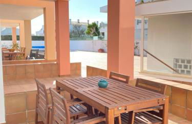 Porto de Abrigo - Foto 1