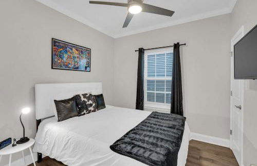 Patio Retreat Festival Season Getaway - Foto 16