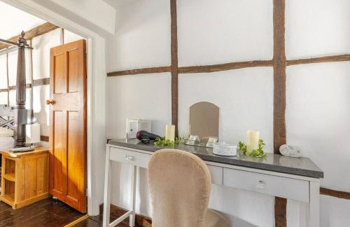 Beautiful 17th Century Cottage - Photo 3