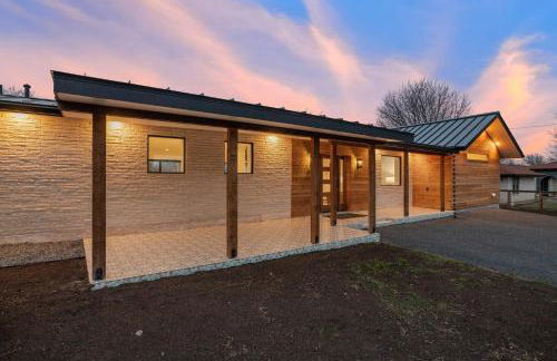 Guadalupe Bluff Modern House - Foto 23