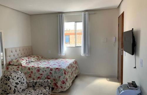 kitnet208 No centro,c linda vista , tv smart e ar - Foto 1