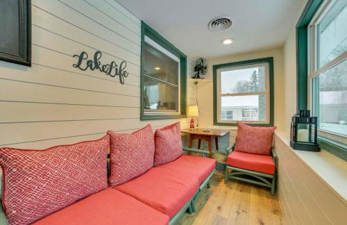 Pet Friendly Home - Walk to Mullet Lake! - Photo 23