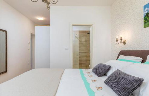 Amazing Home In Zminj - Foto 33