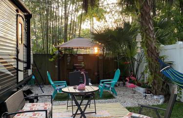 Garden Paradise RV Camper near Clearwater Beaches - Foto 2