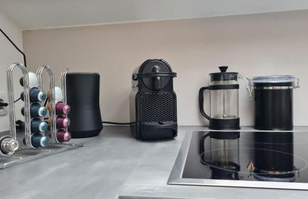 Penthouse in Villa am Wasser + Parken + WLAN + Netflix +Kamin - Foto 12