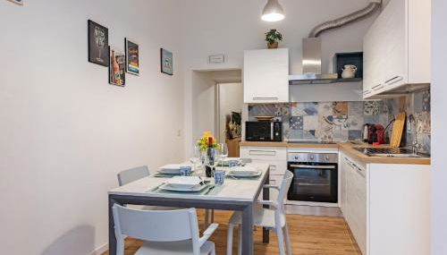 Casa Samada- Comfort Between the Center and the Station - Foto 5, stove