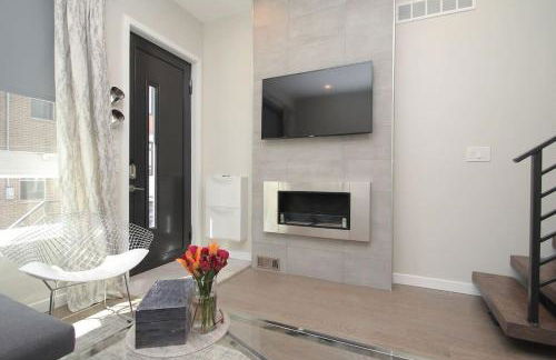 Sleek & Posh 4Bed-3 5Bath - RoofDeck - Sleeps 12 - Foto 8