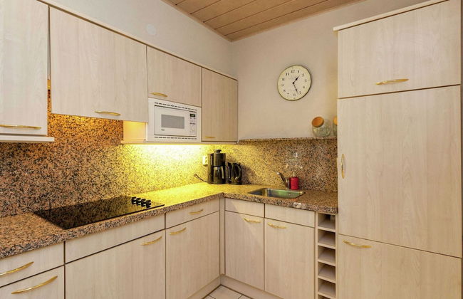 Quaint Apartment in Oostkapelle Zealand With Terrace - Photo 12