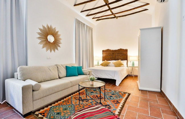 APARTAMENTOS PUERTA SEVILLA DE CORDOBA - Photo 5