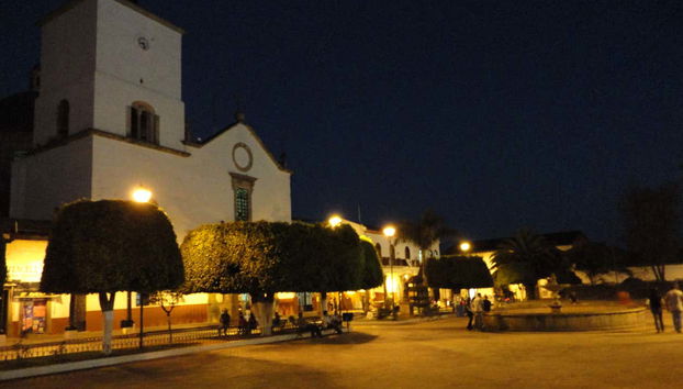 Cathedral of Tacámbaro at night