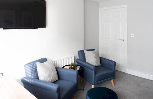 Lovely, comfortable 2-bed Braehead - free parking - Pass the Keys - Foto 3