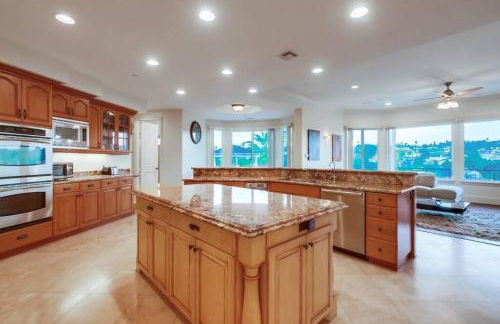 Villa Andalusia 6BR 5BA Luxury Jacuzzi Views and Games - Foto 49