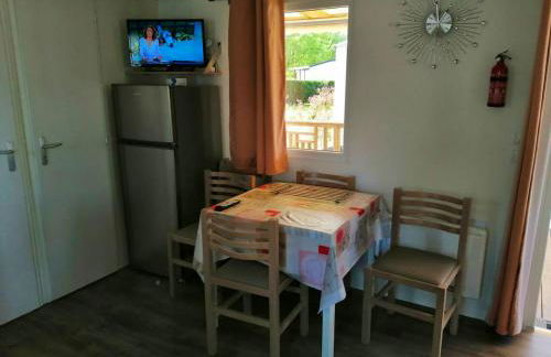 Bungalow charmant à Condrieu avec piscine partagée conviviale - Foto 4