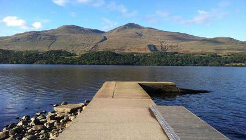 Ardeonaig Lodge with Hot Tub & Water Fronted Games room - Foto 4