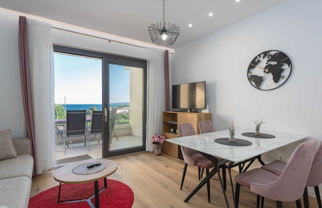 Luxury Beachfront Krk Apartments With Terrace - Photo 11