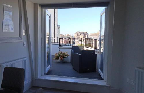 Glorious Duplex Holiday Apartment By The Sea - Photo 4