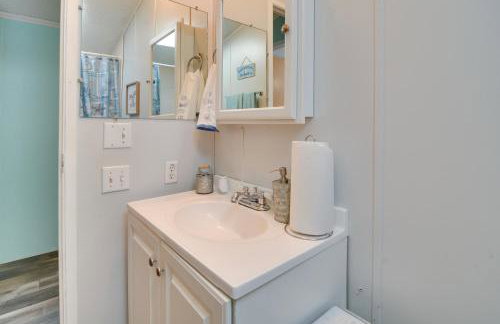 Houghton Lake Area Home with Fire Pit and Yard! - Foto 14