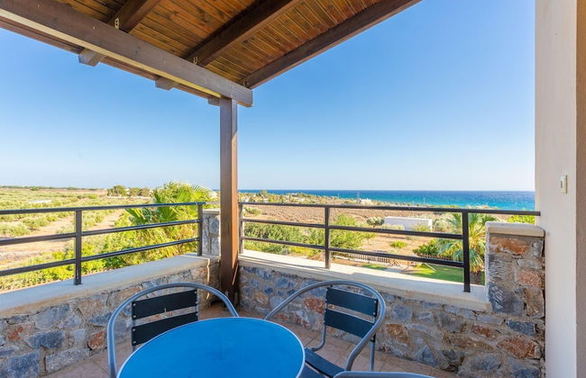 Andreas Beach Villa Large Private Pool Walk to Beach Sea Views A C Wifi Car Not Required - 1654 - Foto 15