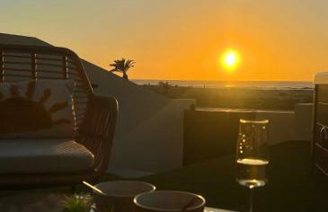 Amber Skies Seafront Retreat - Photo 18