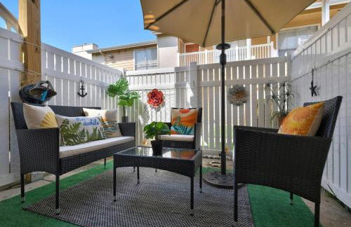 Stay Awhile Condo Minutes to Beach with Pool - Foto 3