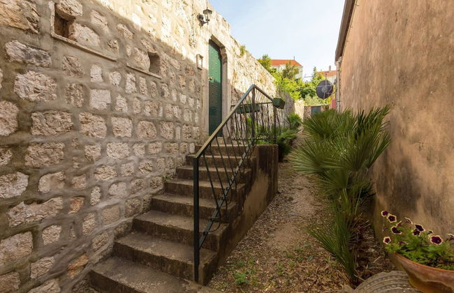 Dvori With Garden, Free Parking Next To Sea - Foto 29