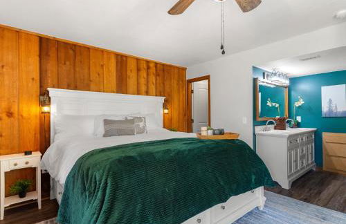 Serene Lakeside Retreat- 3 Bdr Romantic Getaway - Foto 12