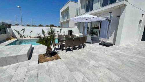 Belle villa contemporaine piscine privée - Foto 2