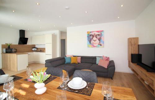 Großes Apartment mit Küche, Dusche, Badewanne, Balkon, Parkplatz vor dem Haus, ruhig gelegen, ADA4 - Foto 33