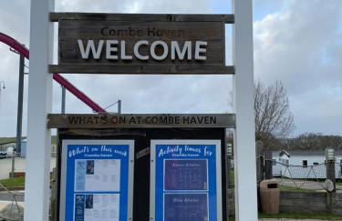 Modern & Homley 3BR Caravan - Foto 3