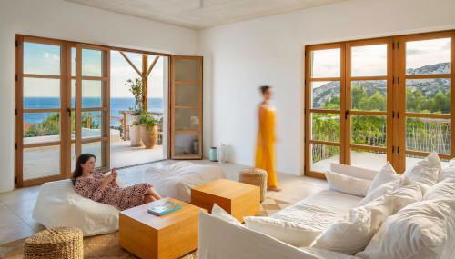 Beautiful villa and pool with sea view - Foto 3