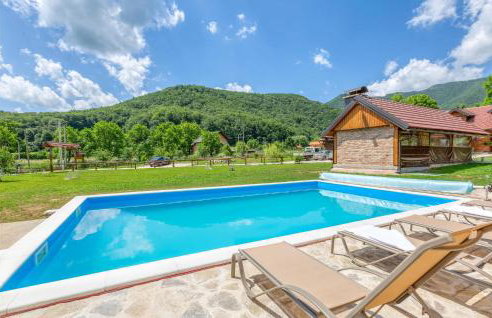 Nice Home In Gospic With Sauna - Photo 10