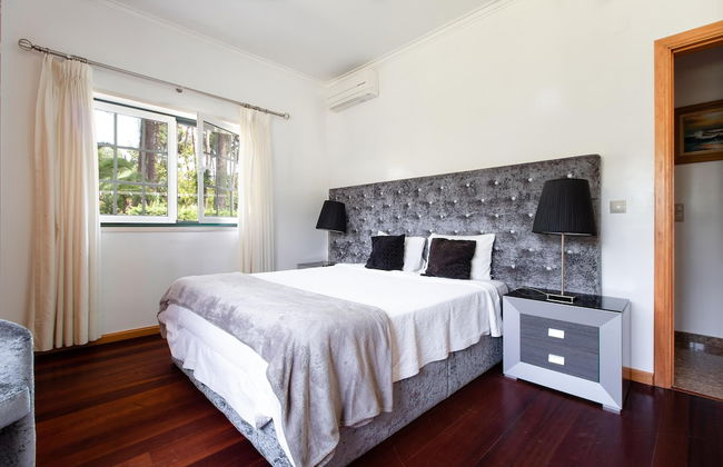 Aroeira Villa Sleeps 10 With Pool - Foto 6