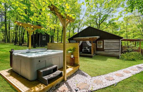 Modernized Log Cabin w Hot Tub Fire Pit & Views - Photo 4