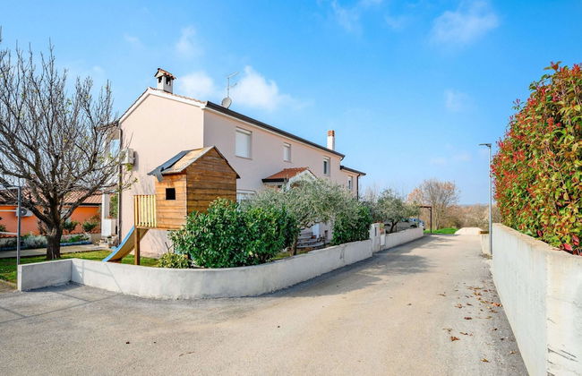 Beautiful Apartment With Parking Space - Foto 1