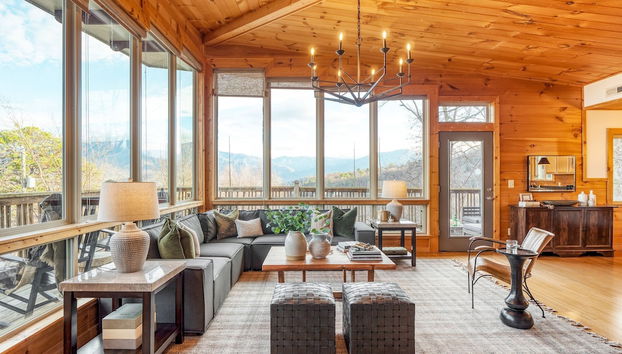 Chestnut by Avantstay Mountain Cabin w Treetop Views Hot Tub Game Room - Foto 4, Habitación