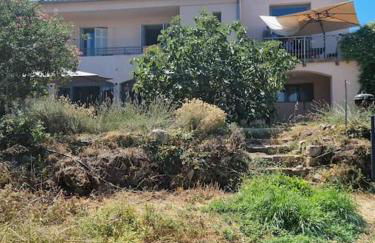 Rez de chaussée villa avec piscine - Foto 23