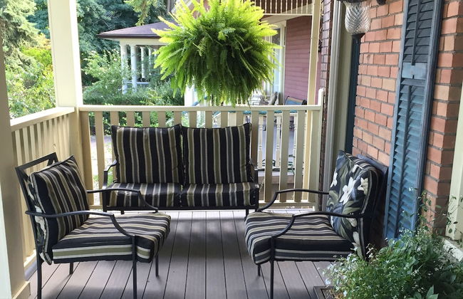 Stone Boutique Suites - Photo 22