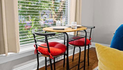 Charming Studio Stay in Vibrant Highlands Area - Foto 3