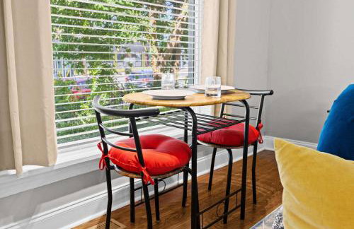 Charming Studio Stay in Vibrant Highlands Area - Foto 3