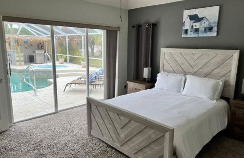 Peachland getaway with pool and tiki bar - Foto 29