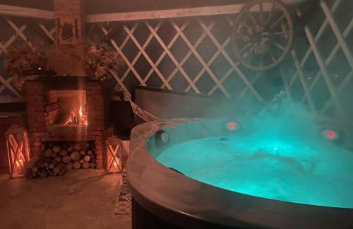 Domek w ogródku z prywatną balią z hydromasażem - Foto 14